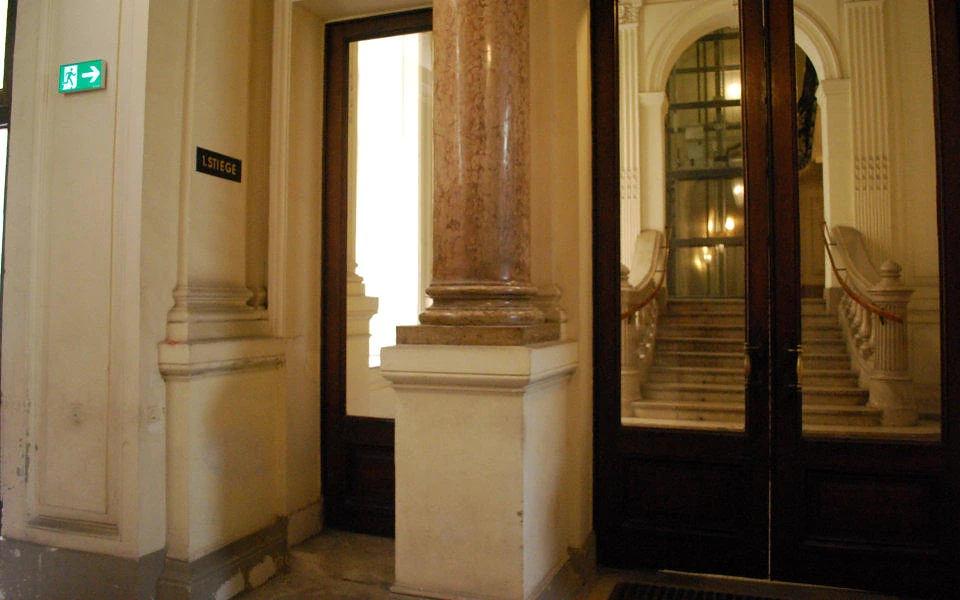 Entrance hall at Praterstrasse 15